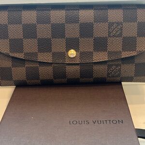 Louis Vuitton Damier Wallet
